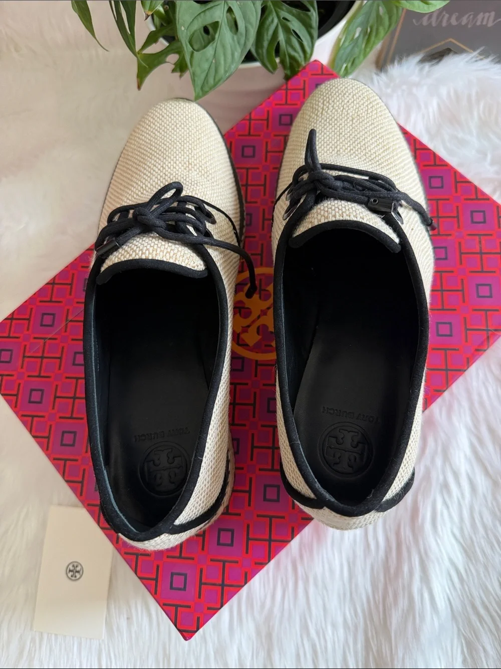 Tory Burch woven beige